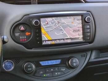 Photo 19 du bon plan TOYOTA Yaris HSD 100h Dynamic 5p occasion à 10990 €