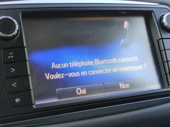 Photo 24 du bon plan TOYOTA Yaris HSD 100h Dynamic 5p occasion à 10990 €