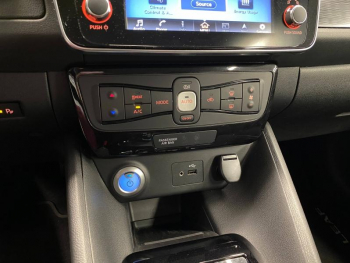 Photo 11 du bon plan NISSAN Leaf 150ch 40kWh Acenta 21 occasion à 13900 €