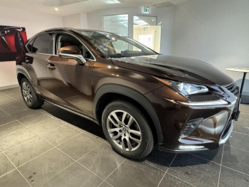 Photo 2 du bon plan LEXUS NX 300h 4WD Luxe  MY20 occasion à 28990 €