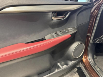 Photo 17 du bon plan LEXUS NX 300h 4WD Luxe  MY20 occasion à 28990 €