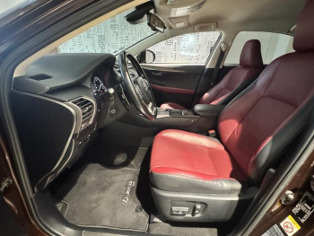 Photo 18 du bon plan LEXUS NX 300h 4WD Luxe  MY20 occasion à 28990 €