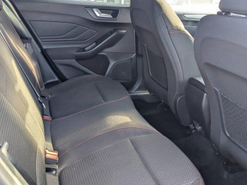 Photo 7 du bon plan FORD Focus 1.0 Flexifuel mHEV 125ch ST-Line Design occasion à 17989 €