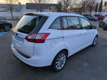 Photo 4 du bon plan FORD Grand C-MAX 1.5 TDCi 120ch Stop&Start Titanium PowerShift occasion à 8990 €