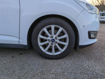 Photo 7 du bon plan FORD Grand C-MAX 1.5 TDCi 120ch Stop&Start Titanium PowerShift occasion à 8990 €