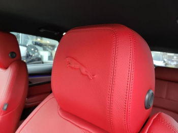 Photo 19 du bon plan JAGUAR F-Pace P400e Plug-in-Hybrid R-Dynamic S BVA8 AWD occasion à 44990 €