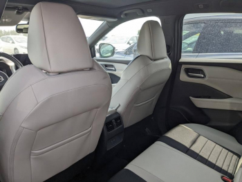 Photo 11 du bon plan NISSAN Qashqai e-POWER 190ch Tekna 2022 occasion à 29990 €