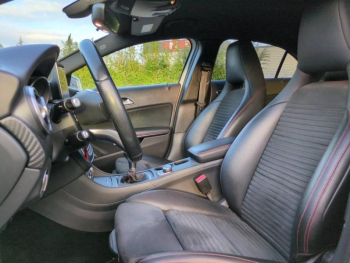 Photo 14 du bon plan MERCEDES-BENZ Classe A 180 Sport Edition occasion à 14900 €