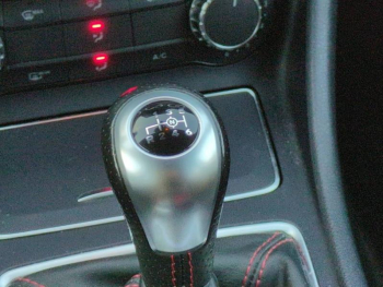 Photo 19 du bon plan MERCEDES-BENZ Classe A 180 Sport Edition occasion à 14900 €