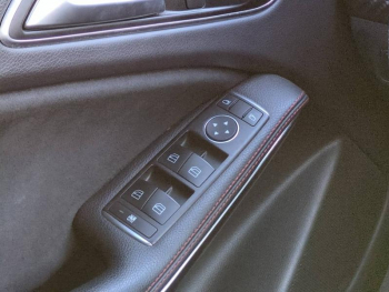 Photo 21 du bon plan MERCEDES-BENZ Classe A 180 Sport Edition occasion à 14900 €