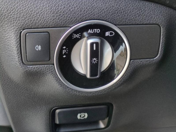 Photo 28 du bon plan MERCEDES-BENZ Classe A 180 Sport Edition occasion à 14900 €