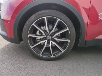 Photo 10 du bon plan TOYOTA C-HR 2.0 Hybride Rechargeable 225ch GR Sport Premiere NG23 occasion à 42890 €