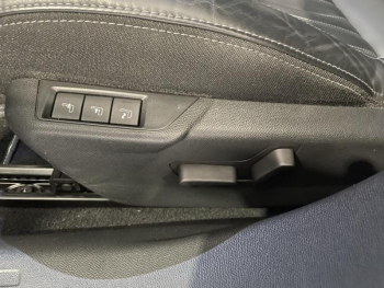 Photo 22 du bon plan PEUGEOT 2008 1.2 PureTech 155ch S&S GT EAT8 occasion à 13999 €