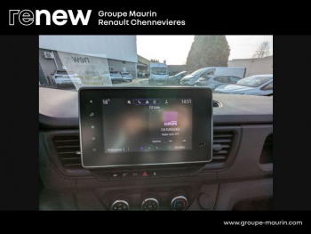 Photo 27 du bon plan RENAULT Trafic Combi L2 2.0 Blue dCi 150ch S&S Intens 8 places occasion à 31990 €