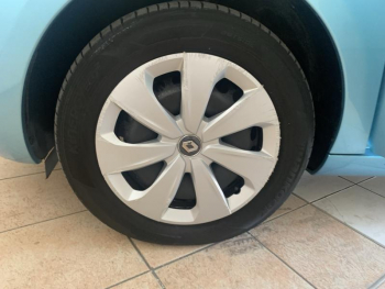 Photo 24 du bon plan RENAULT Zoe Life charge normale R110 occasion à 6999 €