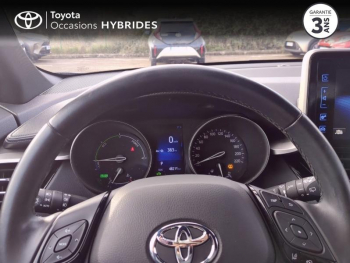 Photo 13 du bon plan TOYOTA C-HR 122h Design 2WD E-CVT RC18 occasion à 19980 €