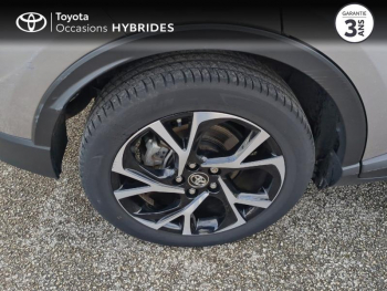 Photo 16 du bon plan TOYOTA C-HR 122h Design 2WD E-CVT RC18 occasion à 19980 €