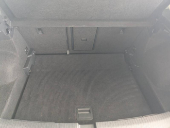 Photo 16 du bon plan VOLKSWAGEN T-Roc 2.0 TDI 150ch IQ.Drive DSG7 Euro6d-T occasion à 19490 €