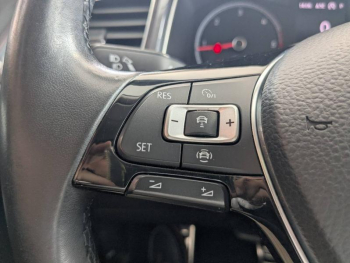 Photo 18 du bon plan VOLKSWAGEN T-Roc 2.0 TDI 150ch IQ.Drive DSG7 Euro6d-T occasion à 19490 €