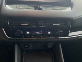 Photo 14 du bon plan NISSAN Qashqai e-POWER 190ch N-Connecta 2022 occasion à 27990 €