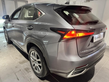 Photo 4 du bon plan LEXUS NX 300h 4WD Luxe occasion à 24500 €