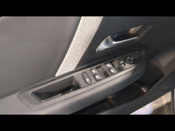 Photo 18 du bon plan CITROEN C4 PureTech 130ch S&S Shine EAT8 occasion à 15980 €