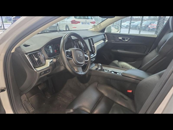Photo 9 du bon plan VOLVO V60 B4 197ch Momentum Business Geartronic 8 occasion à 21900 €