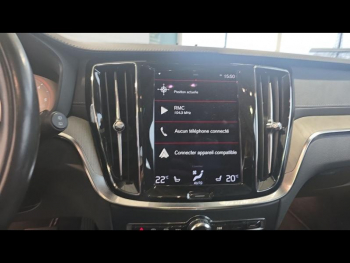 Photo 12 du bon plan VOLVO V60 B4 197ch Momentum Business Geartronic 8 occasion à 21900 €