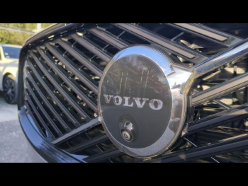 Photo 20 du bon plan VOLVO XC60 T6 Hybride Rechargeable 350ch Ultra Style Dark Geartronic 8 AWD occasion à 77900 €