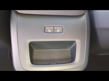 Photo 21 du bon plan VOLVO XC60 T6 Hybride Rechargeable 350ch Ultra Style Dark Geartronic 8 AWD occasion à 77900 €