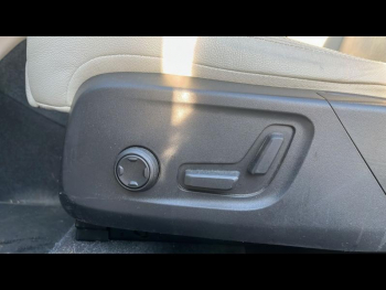 Photo 14 du bon plan VOLVO XC40 B3 163ch Plus DCT 7 occasion à 28990 €