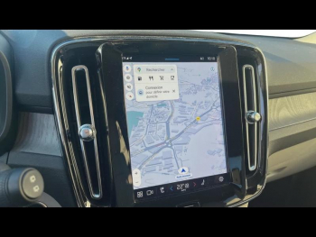 Photo 24 du bon plan VOLVO XC40 B3 163ch Plus DCT 7 occasion à 28990 €