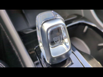 Photo 24 du bon plan VOLVO XC40 B3 163ch Plus DCT 7 occasion à 47900 €