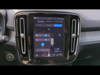 Photo 29 du bon plan VOLVO XC40 B3 163ch Plus DCT 7 occasion à 47900 €