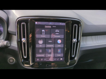 Photo 31 du bon plan VOLVO XC40 B3 163ch Plus DCT 7 occasion à 47900 €