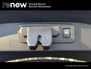 Photo 16 du bon plan RENAULT Austral 1.2 E-Tech full hybrid 200ch Iconic occasion à 27900 €