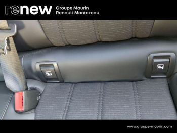 Photo 22 du bon plan RENAULT Austral 1.2 E-Tech full hybrid 200ch Iconic occasion à 27900 €