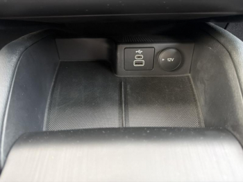 Photo 21 du bon plan FORD Kuga 2.5 Duratec 190ch FHEV E85 Titanium BVA occasion à 27990 €