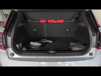 Photo 9 du bon plan VOLVO EX30 Single Extended Range 272ch Plus occasion à 39900 €