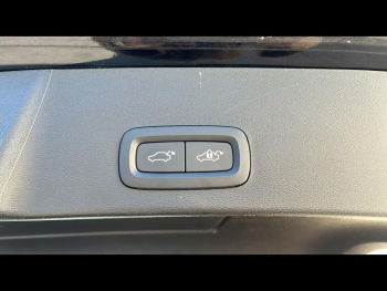 Photo 9 du bon plan VOLVO XC40 B3 163ch Black Edition DCT 7 occasion à 36800 €