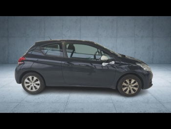 Photo 4 du bon plan PEUGEOT 208 1.2 PureTech 68ch Like 3p occasion à 6490 €
