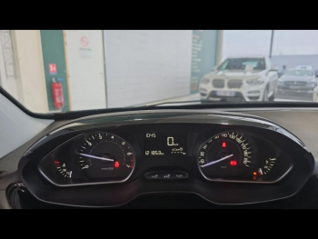 Photo 10 du bon plan PEUGEOT 208 1.2 PureTech 68ch Like 3p occasion à 6490 €