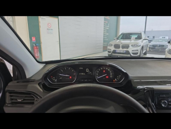 Photo 11 du bon plan PEUGEOT 208 1.2 PureTech 68ch Like 3p occasion à 6490 €