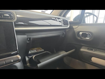 Photo 12 du bon plan CITROEN C3 PureTech 82ch Graphic S&S E6.d occasion à 8990 €