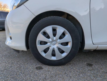 Photo 6 du bon plan TOYOTA Yaris HSD 100h Dynamic 5p occasion à 10500 €