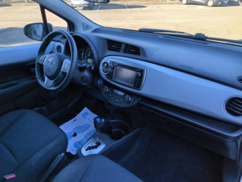 Photo 13 du bon plan TOYOTA Yaris HSD 100h Dynamic 5p occasion à 10500 €