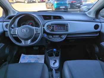 Photo 18 du bon plan TOYOTA Yaris HSD 100h Dynamic 5p occasion à 10500 €