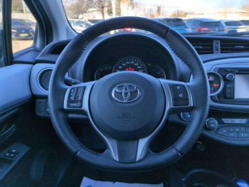 Photo 21 du bon plan TOYOTA Yaris HSD 100h Dynamic 5p occasion à 10500 €