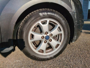 Photo 10 du bon plan FORD Tourneo Connect 1.5 TD 120ch Stop&Start Titanium Euro6 occasion à 9900 €