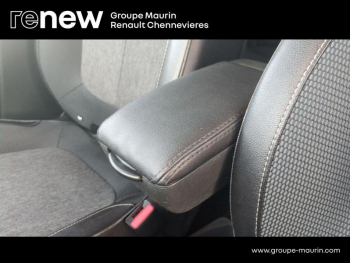 Photo 23 du bon plan RENAULT Captur 1.3 TCe 150ch FAP Intens EDC occasion à 12990 €